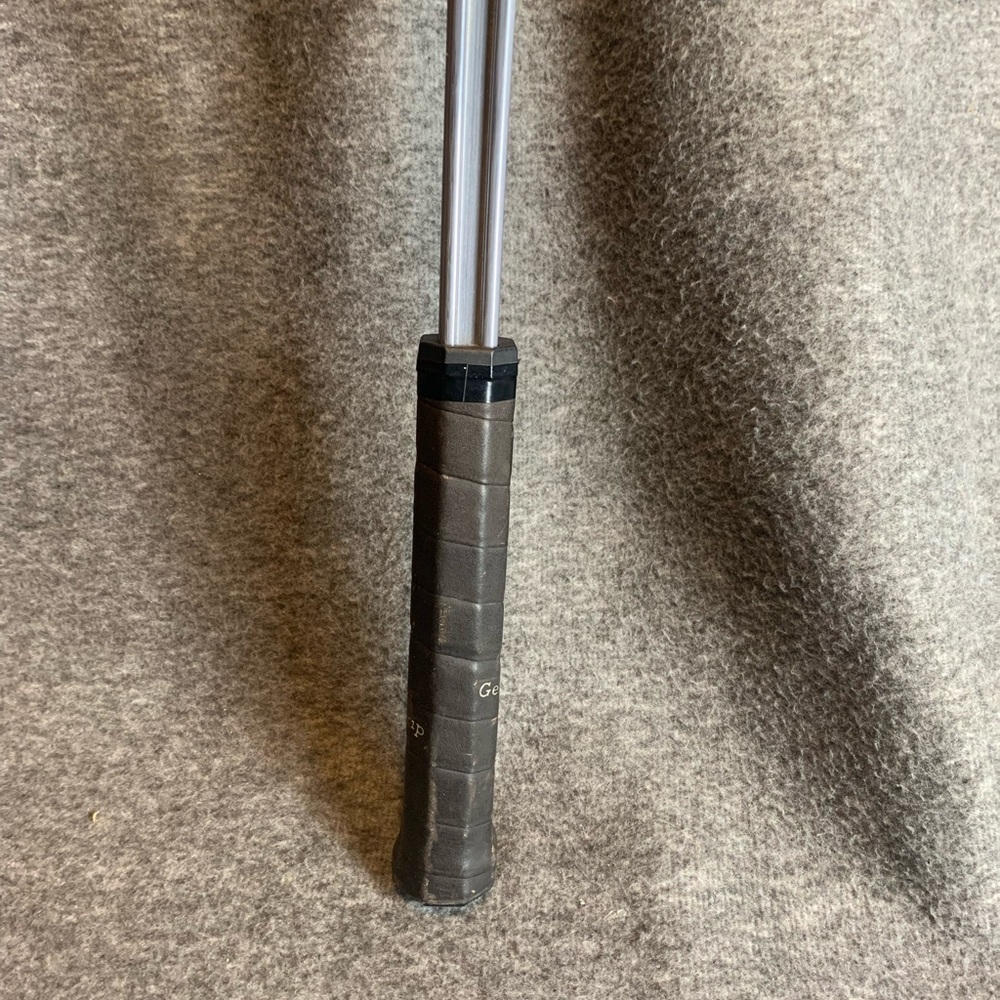 Light Ace Black Tennis Racket - Picture 8 of 9